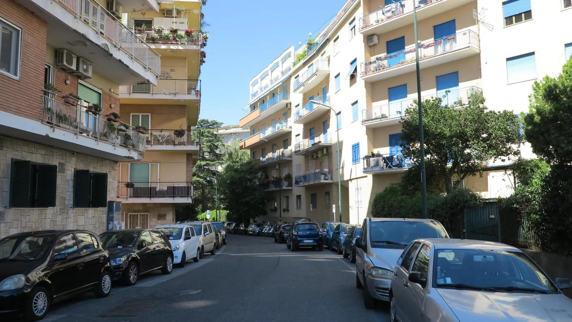 New Panoramic Apartment - Half Way Center-Vomero District Naples